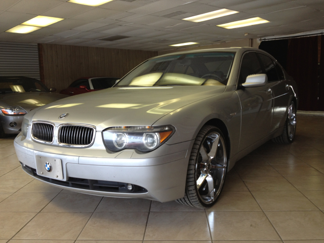 BMW 7-Series 2002 photo 10