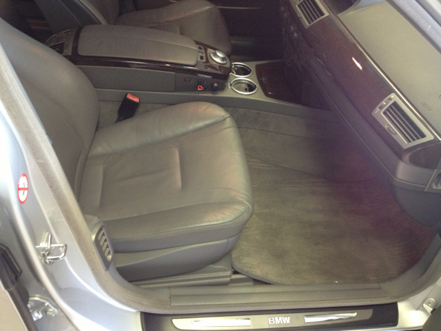 BMW 7-Series 2002 photo 13