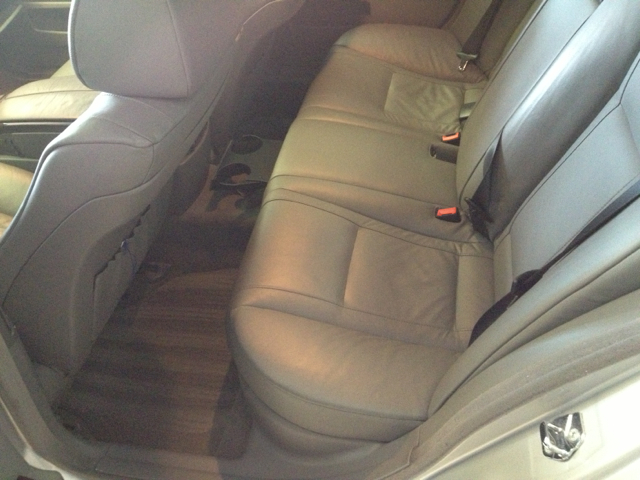 BMW 7-Series 2002 photo 2