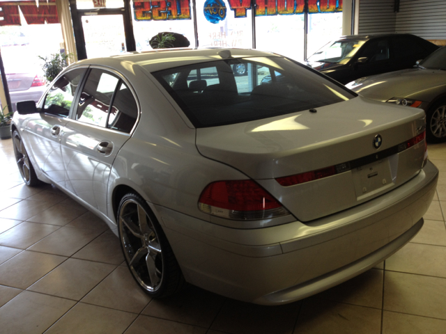 BMW 7-Series 2002 photo 7