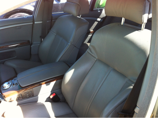 BMW 7-Series 2003 photo 1