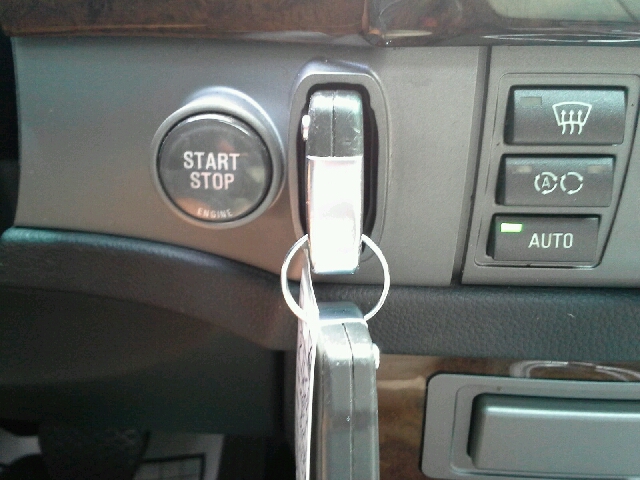 BMW 7-Series 2004 photo 1