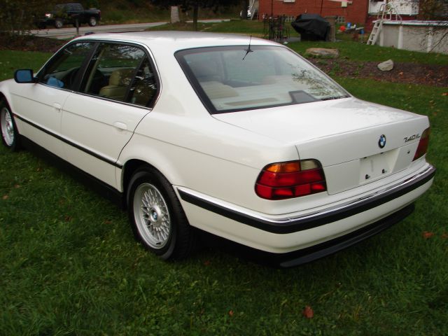 BMW 7 series 1998 photo 2