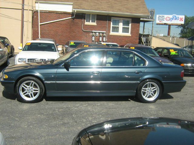 BMW 7 series 2000 photo 3