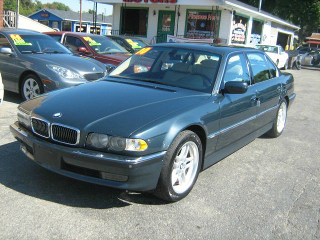 BMW 7 series 2000 photo 4