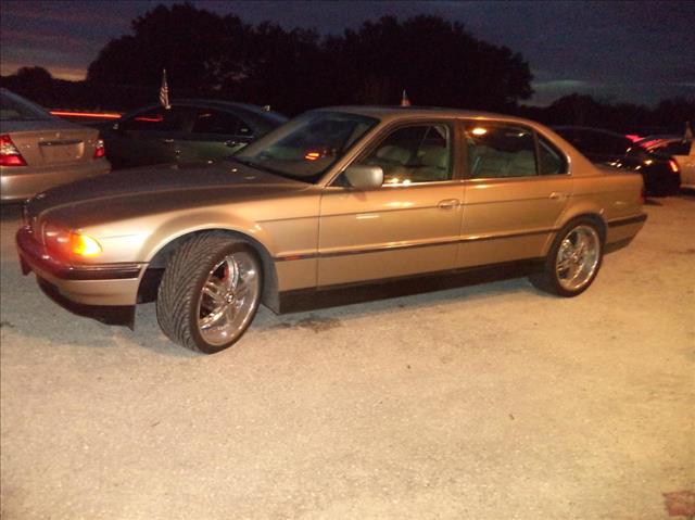 BMW 7 series 2000 photo 0