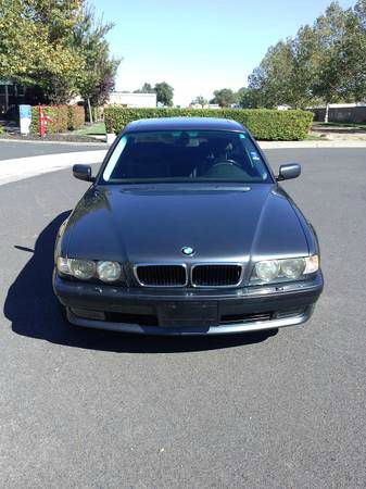 BMW 7 series 2001 photo 2