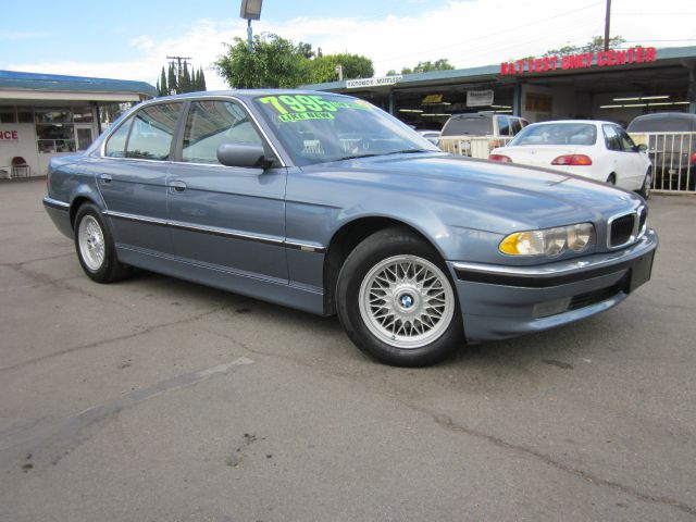 BMW 7 series 2001 photo 1