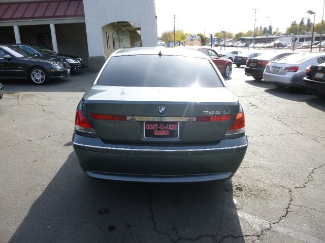 BMW 7 series 2003 photo 2