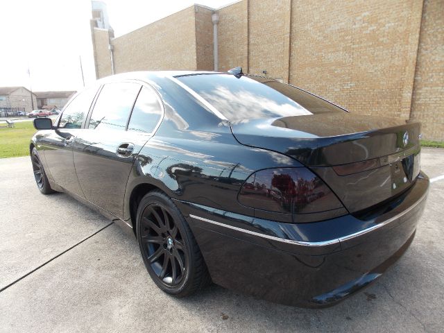 BMW 7 series 2003 photo 2