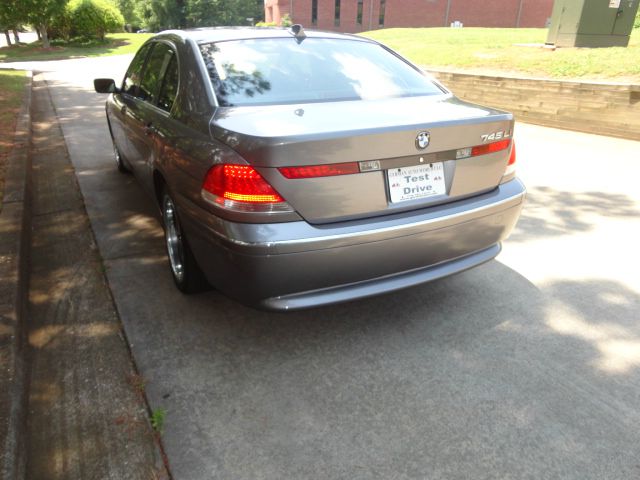 BMW 7 series 2003 photo 4