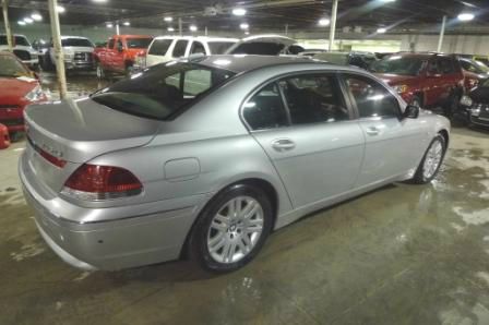 BMW 7 series 2003 photo 2