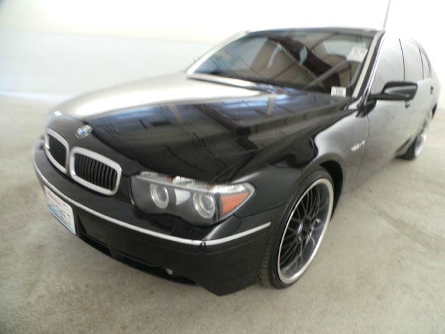 BMW 7 series 2004 photo 2