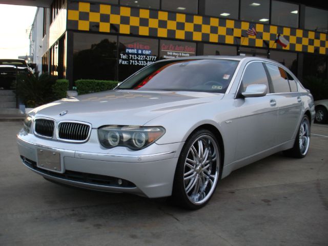 BMW 7 series 2004 photo 1