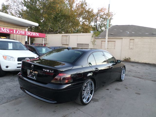 BMW 7 series 2005 photo 1