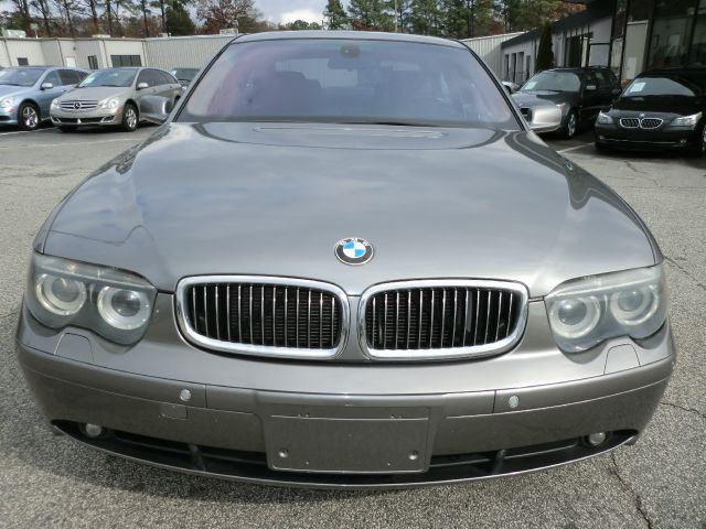 BMW 7 series 2005 photo 2