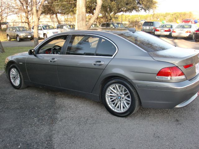 BMW 7 series 2005 photo 3