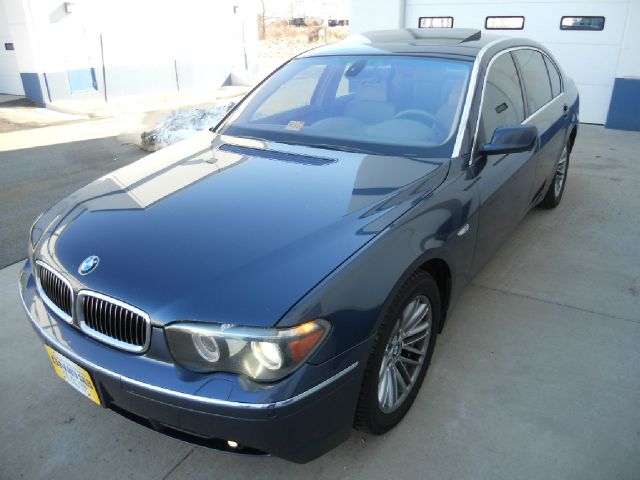BMW 7 series 2005 photo 2