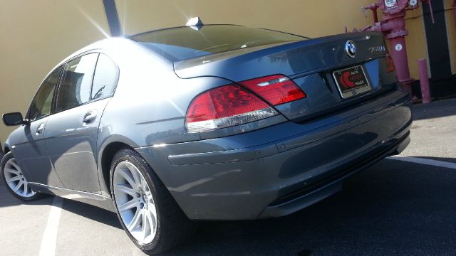 BMW 7 series 2006 photo 2