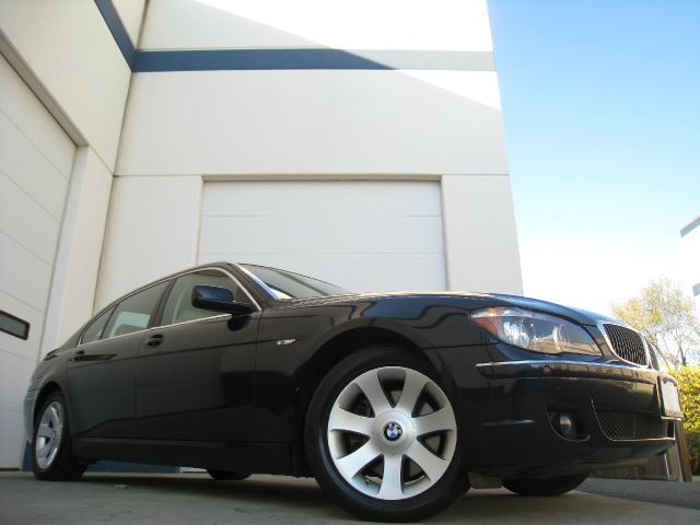 BMW 7 series 2006 photo 4