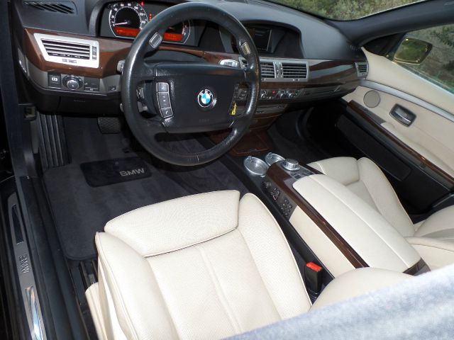 BMW 7 series 2006 photo 2