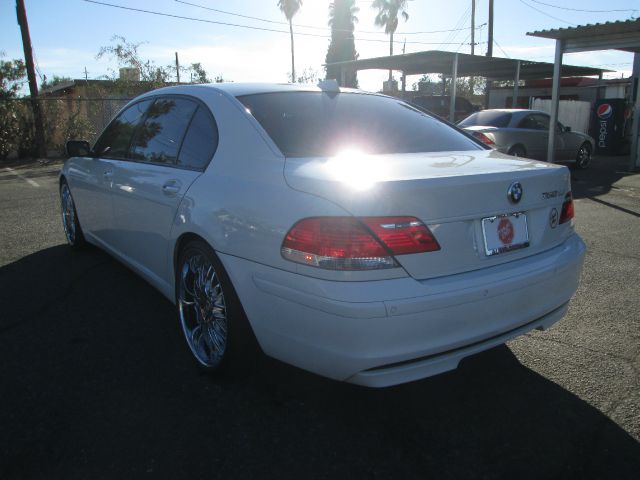 BMW 7 series 2006 photo 1