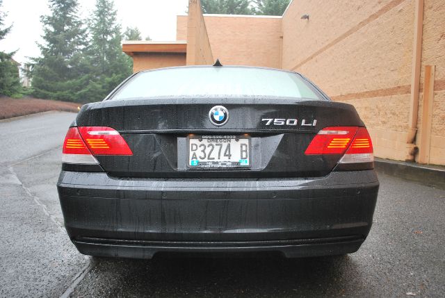 BMW 7 series Rear-wheel Drive Sedan
