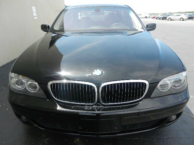 BMW 7 series 2008 photo 1