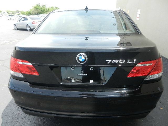 BMW 7 series 2008 photo 2