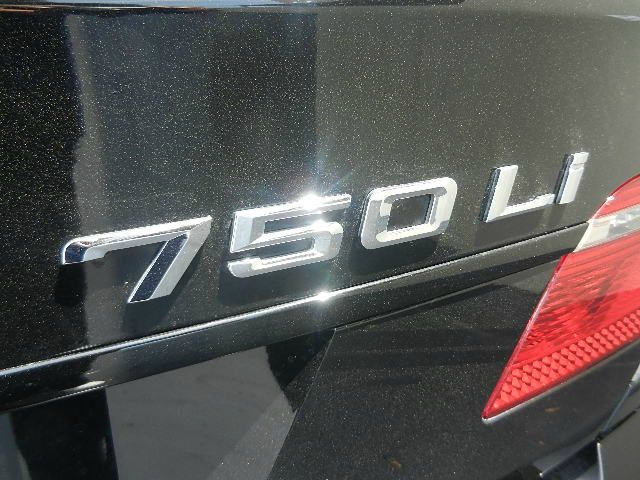 BMW 7 series 2008 photo 4