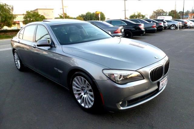 BMW 7 series 2009 photo 4
