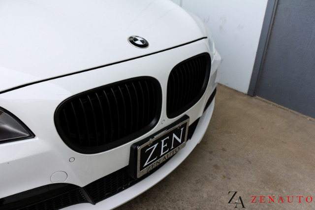 BMW 7 series 2011 photo 1