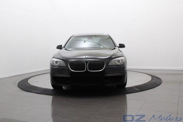 BMW 7 series XLE Sedan 4D Sedan