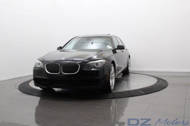 BMW 7 series 2012 photo 1