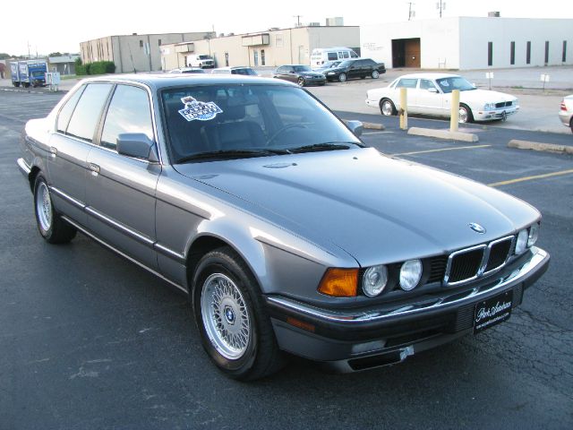 BMW 7 series 1993 photo 17