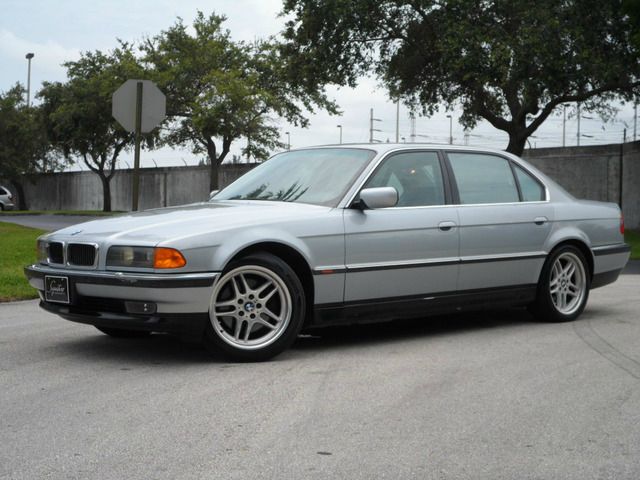 BMW 7 series 1998 photo 0