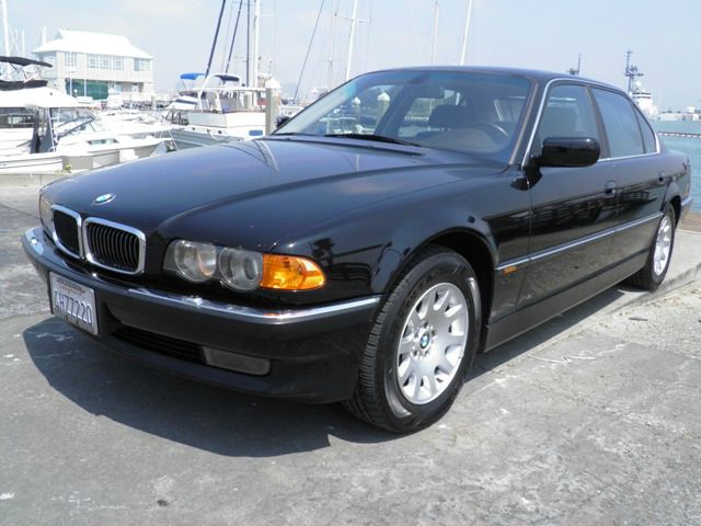 BMW 7 series 2000 photo 3