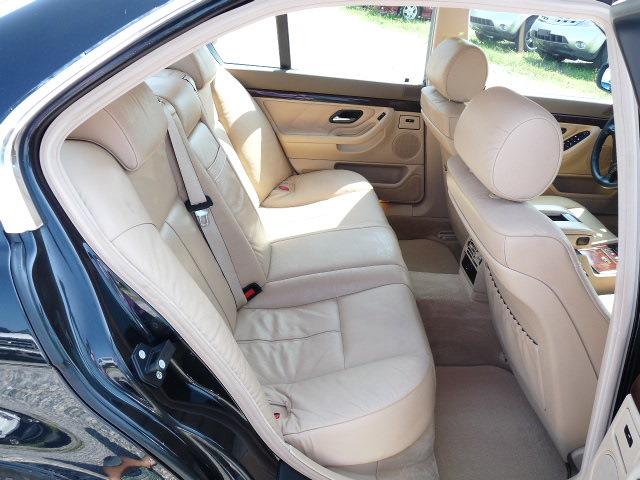 BMW 7 series 2000 photo 2