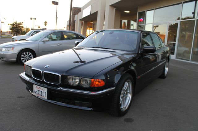 BMW 7 series 2000 photo 0