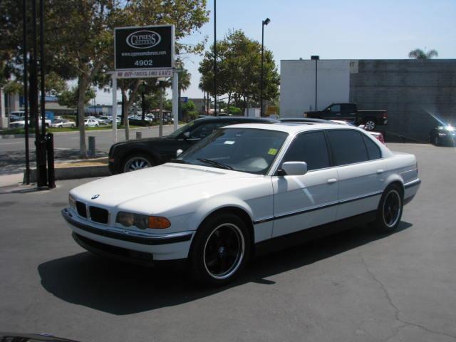 BMW 7 series 2000 photo 3