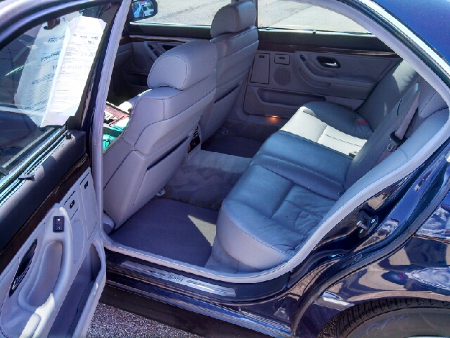 BMW 7 series 2000 photo 1