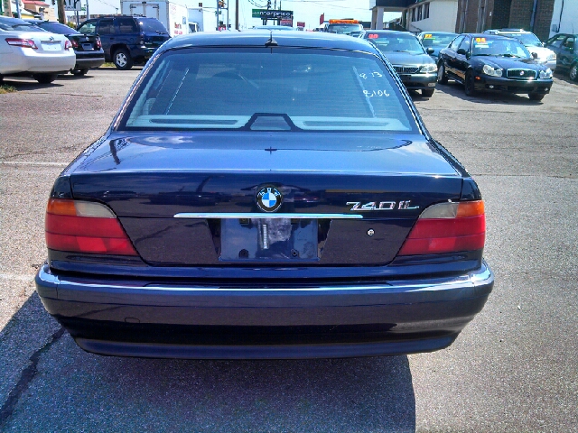 BMW 7 series 2000 photo 2
