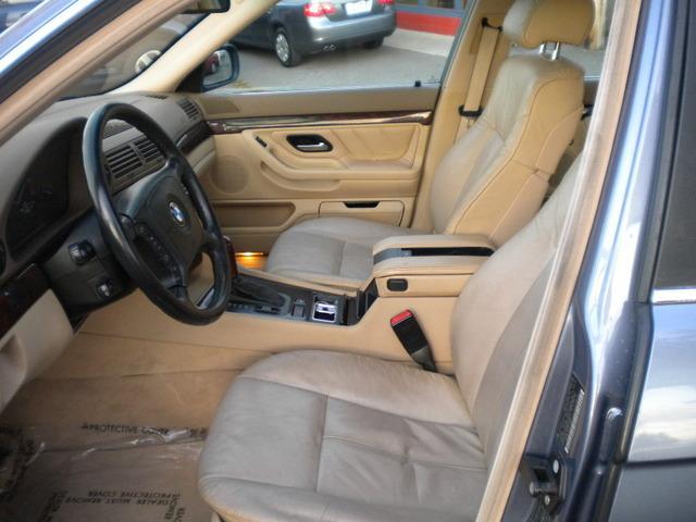 BMW 7 series 2001 photo 4