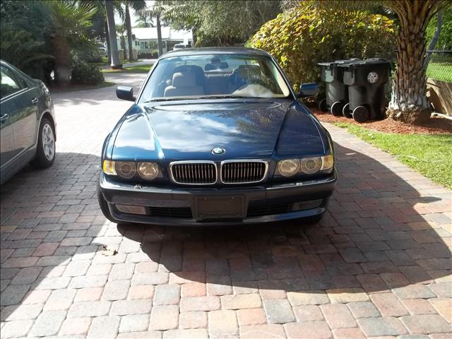 BMW 7 series 2001 photo 1