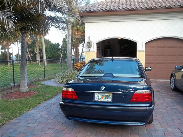 BMW 7 series 2001 photo 2