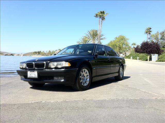 BMW 7 series 2001 photo 2