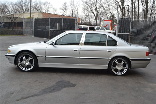 BMW 7 series 2001 photo 4