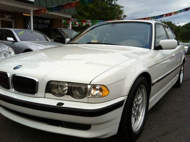 BMW 7 series 2001 photo 3