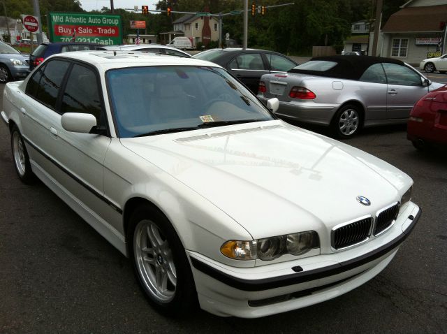 BMW 7 series 2001 photo 4