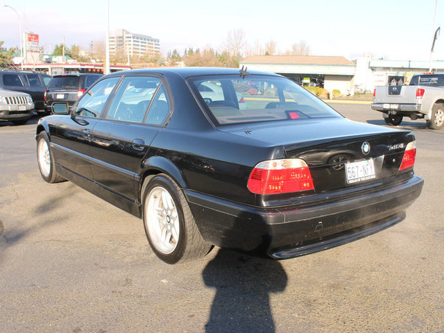 BMW 7 series 2001 photo 3